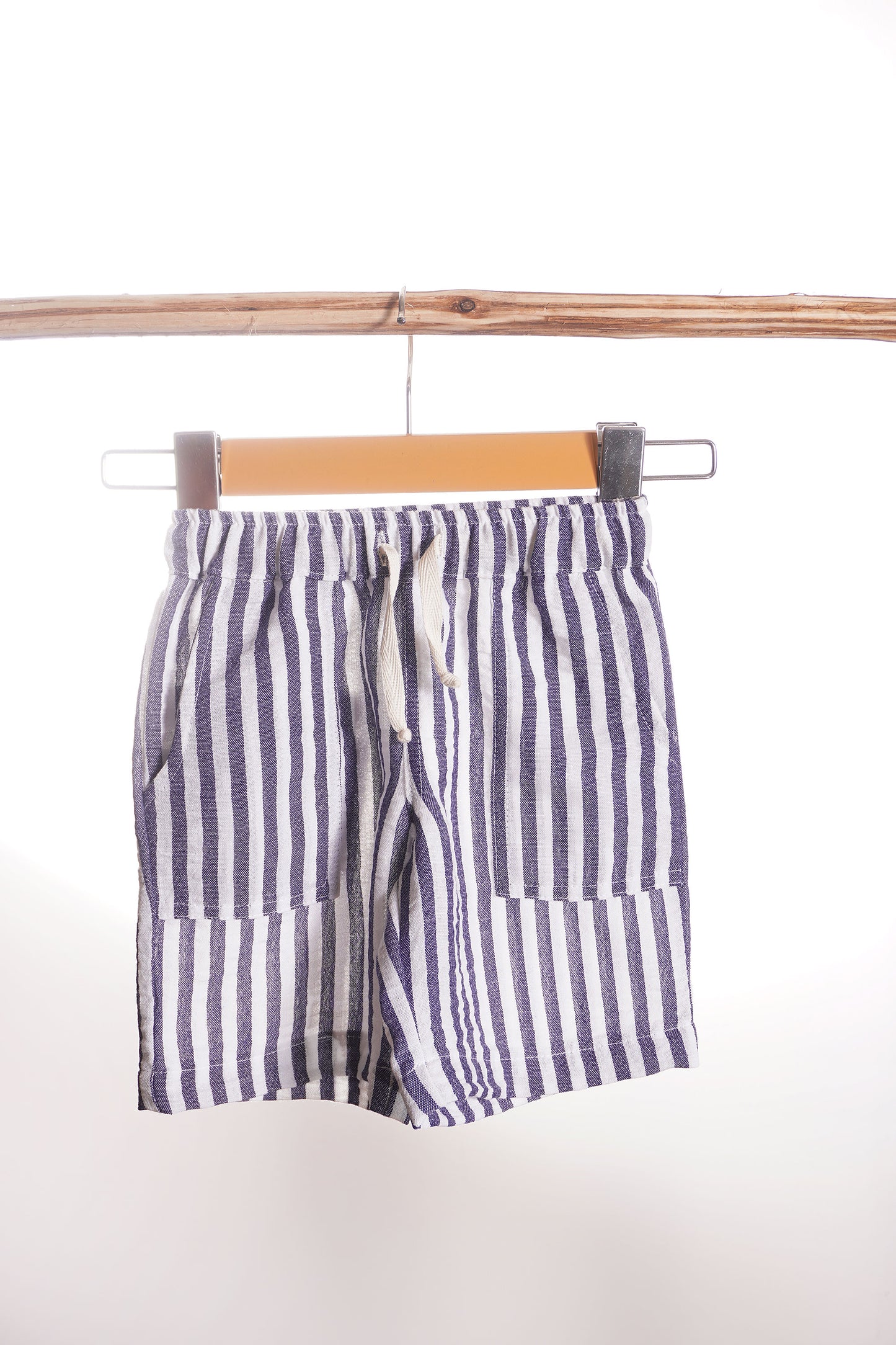 THIN STRIPES