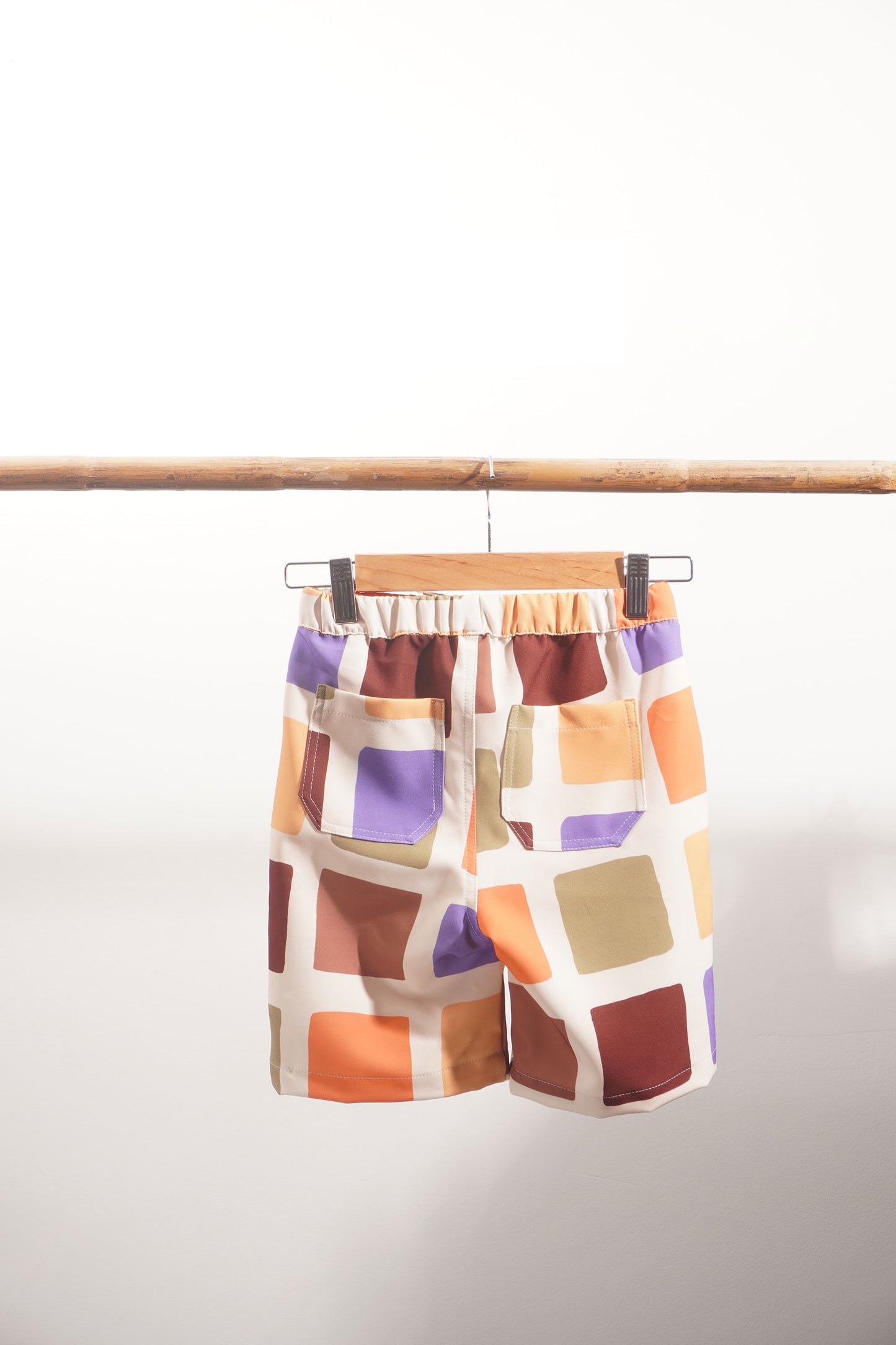 Block color short